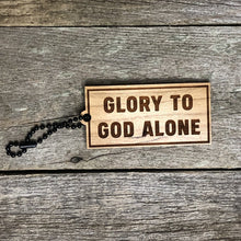 Load image into Gallery viewer, Keyring - Glory to God Alone - Keychain - The Reformed Sage - #reformed# - #reformed_gifts# - #christian_gifts#
