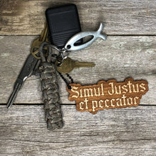 Load image into Gallery viewer, Keyring - Simul Justus et peccator - Keychain - The Reformed Sage - #reformed# - #reformed_gifts# - #christian_gifts#
